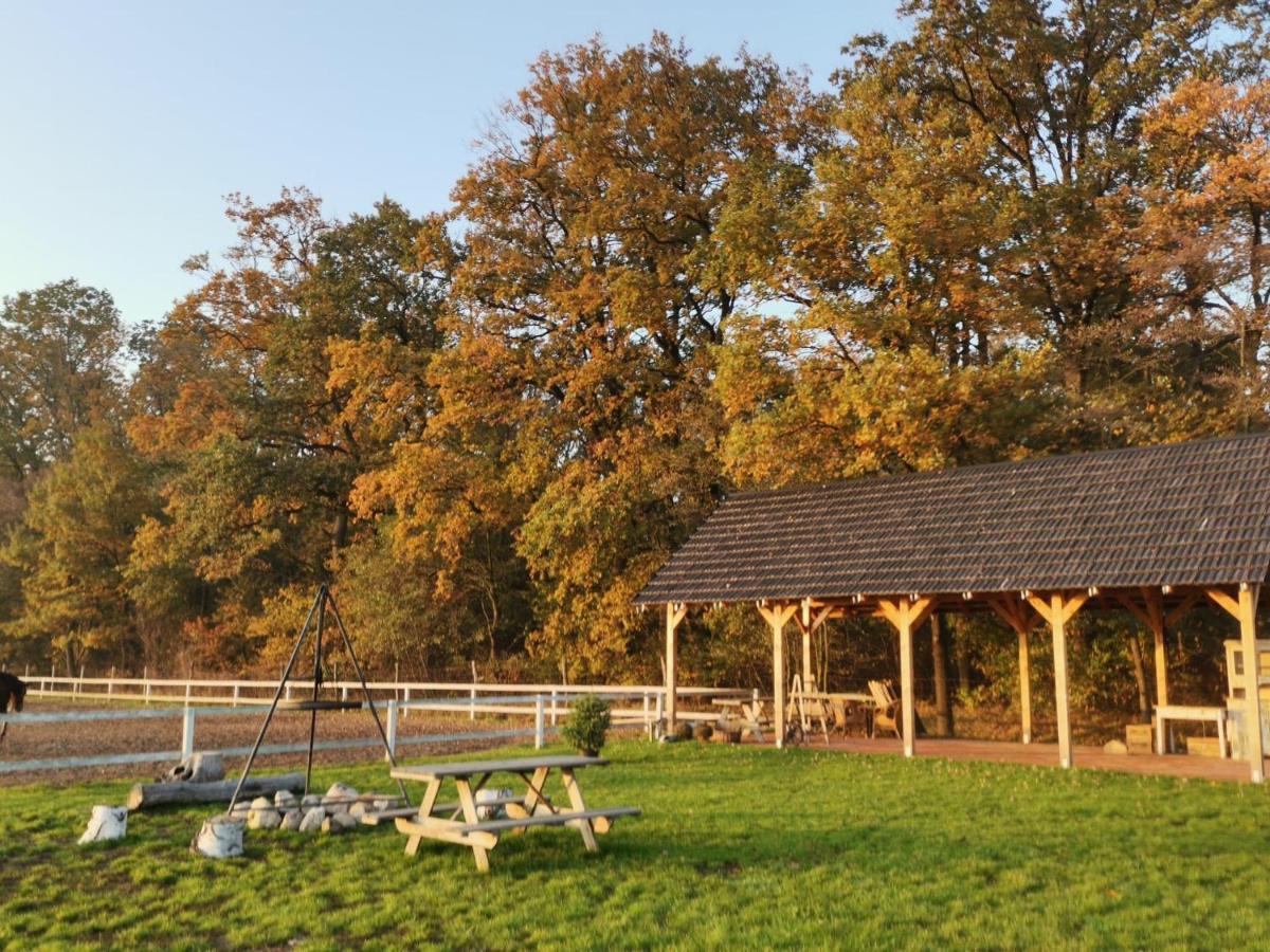 Stajnia Karczów Karczow Exterior foto