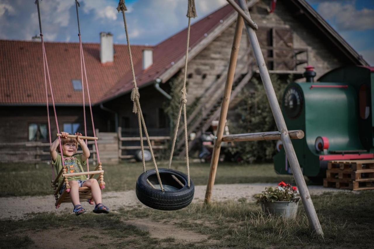 Stajnia Karczów Karczow Exterior foto